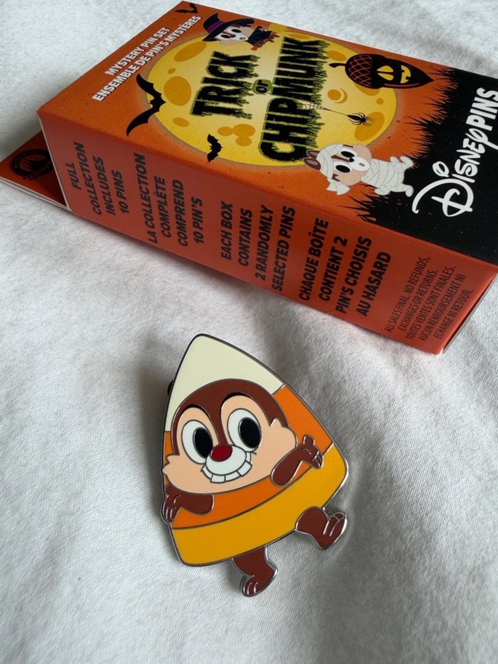 Disney Trick or Chipmunk Halloween Official Pin 2026